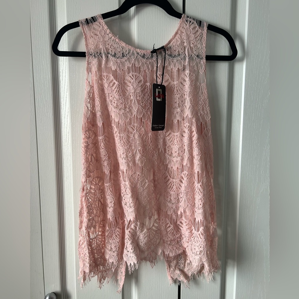 NWT Blush Pink Sleeveless Lace Top